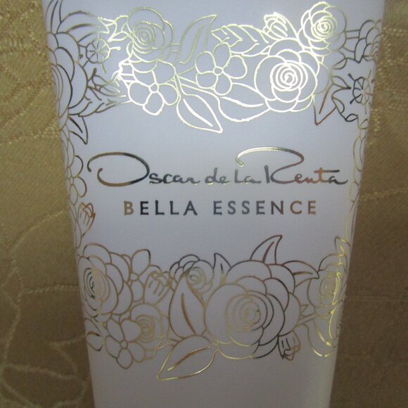 OSCAR DE LA RENTA Bella Essence Body Lotion Factory Sealed 3.4 oz/100ml NEW - Picture 3 of 10